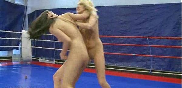  Nude Fight Club presents Larah vs. Diana Stewart